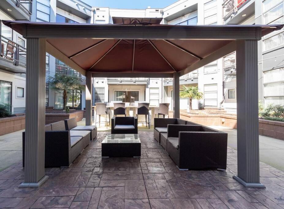 Luxury Apartment Wifi, Gym, Pool, Shops & Food! Unit 329 Charlotte Exterior foto